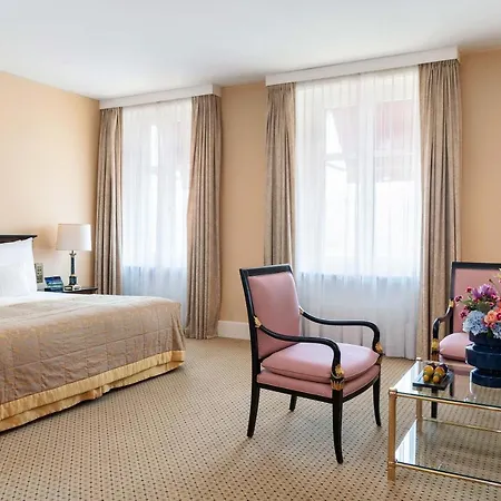 Hotell Palace 5*