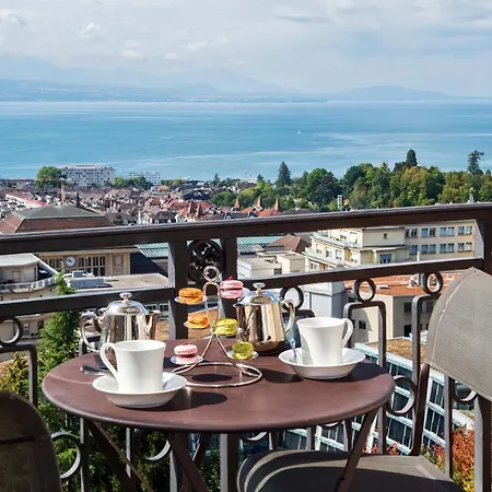 Palace Hotell 5*