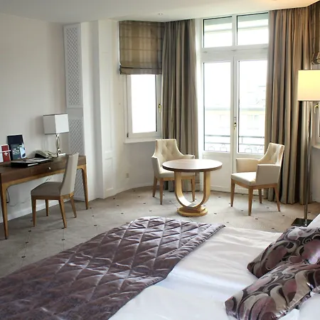 Palace 5*