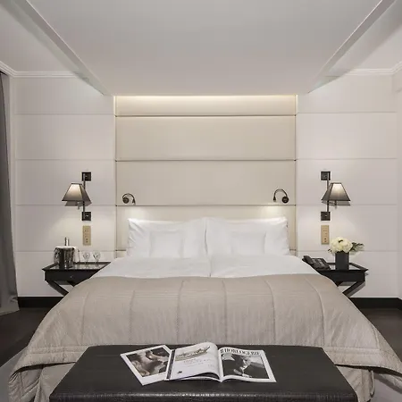 Palace Готель Лозанна