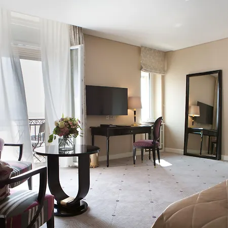 Готель Palace 5*