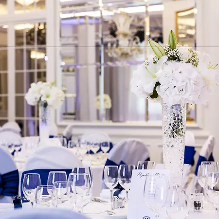 Palace Готель Лозанна