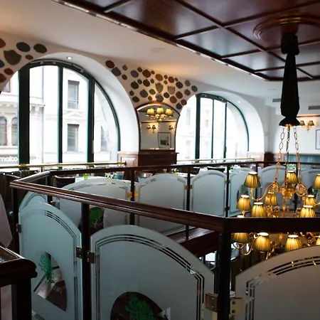 Palace Hotell